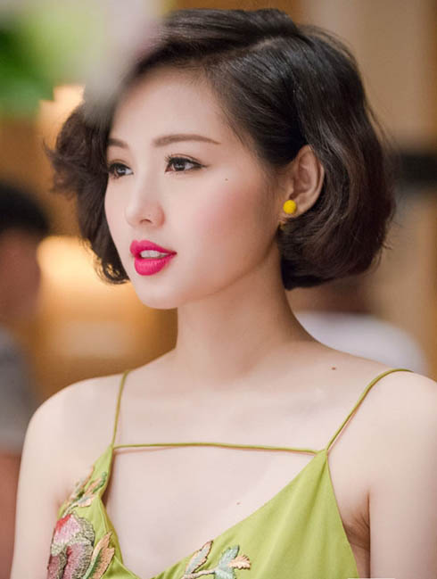 5 sao Việt nữ tính với tóc dài, trẻ trung khi để tóc ngang vai - 8