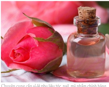 Nước hoa hồng tự chế tại nhà và công dụng làm trắng da cực kỳ hiệu quả